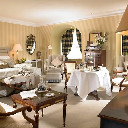호텔 Hayfield Manor 5*
