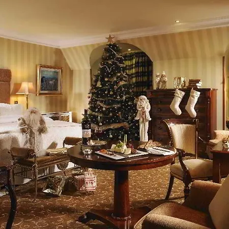 Hayfield Manor 호텔 5*