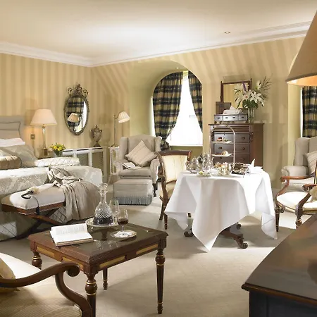 Hayfield Manor 호텔 5*