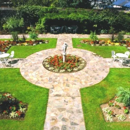 Hayfield Manor 호텔 5*